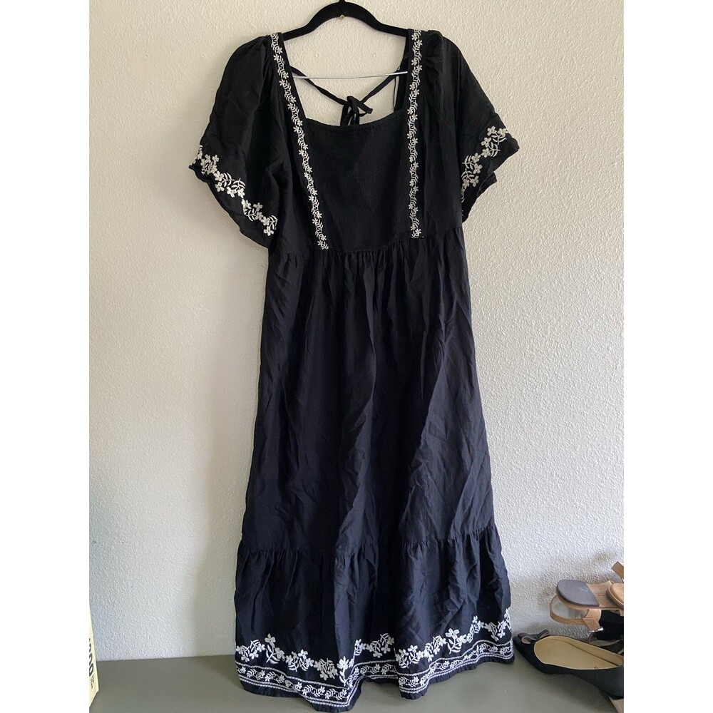 Old Navy Black White Embroidered Midi Dress Women’s Large Boho Beach